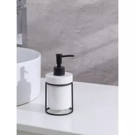 Дозатор для жидого мыла на подставке "Геометрика", цвет черный 4785326